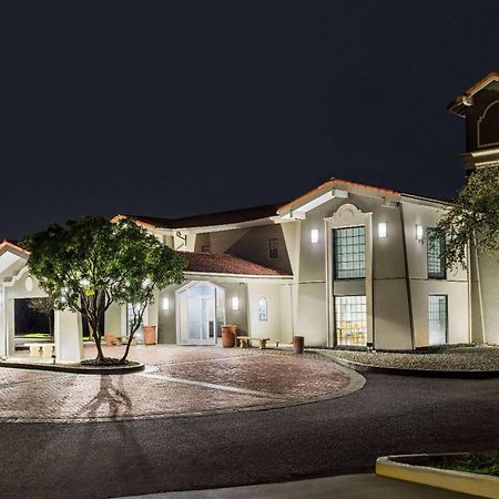 La Quinta Inn By Wyndham San Antonio Lackland Buitenkant foto