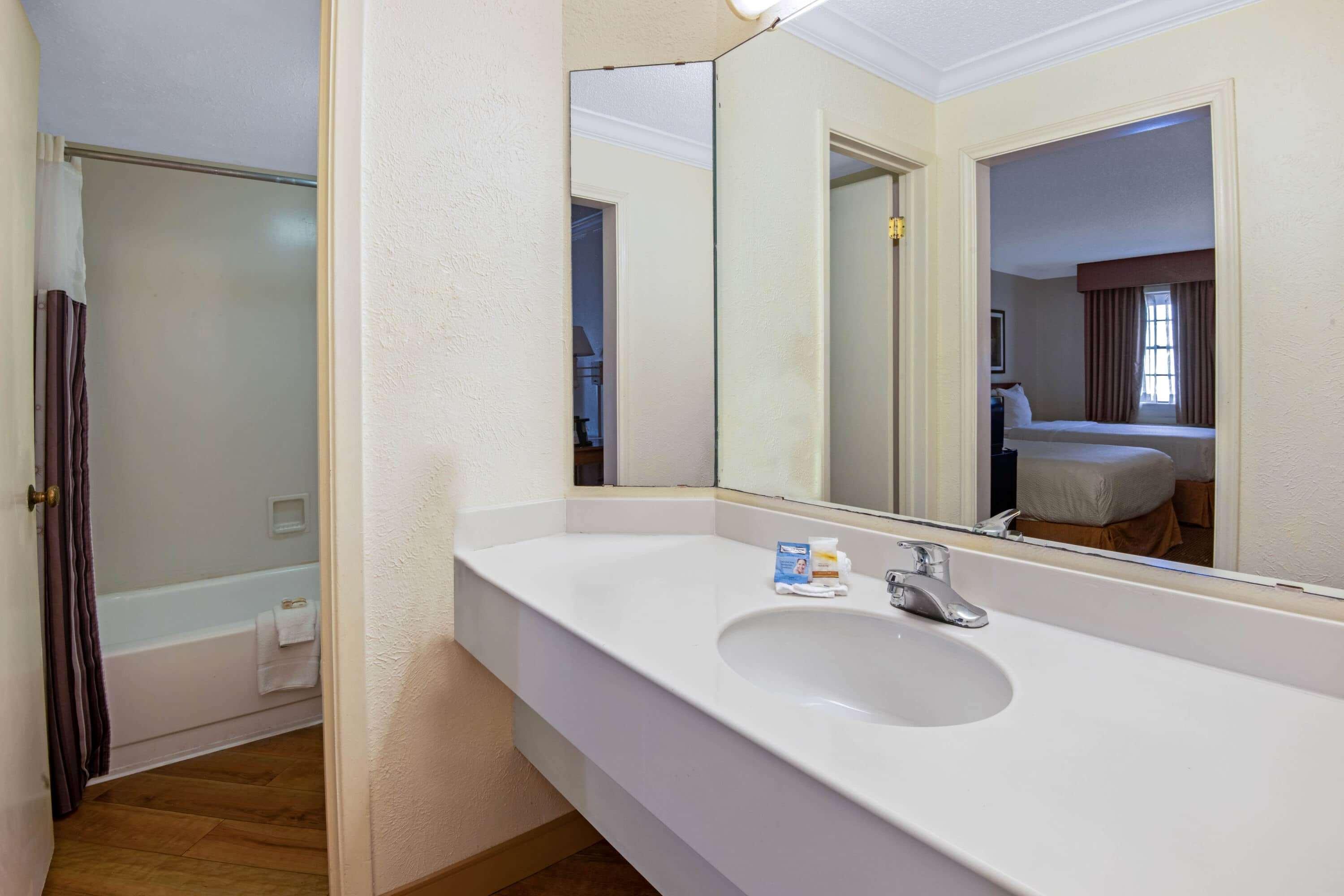 La Quinta Inn By Wyndham San Antonio Lackland Buitenkant foto