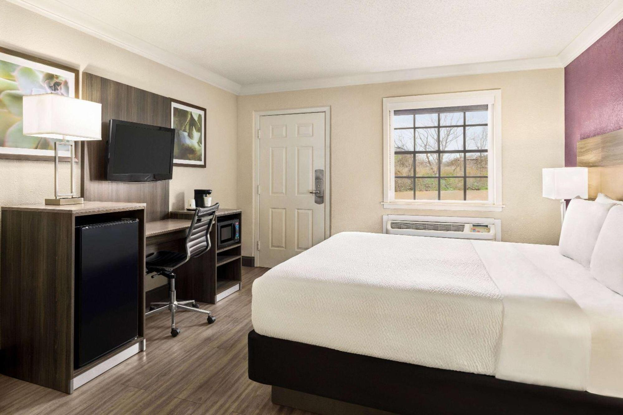 La Quinta Inn By Wyndham San Antonio Lackland Buitenkant foto