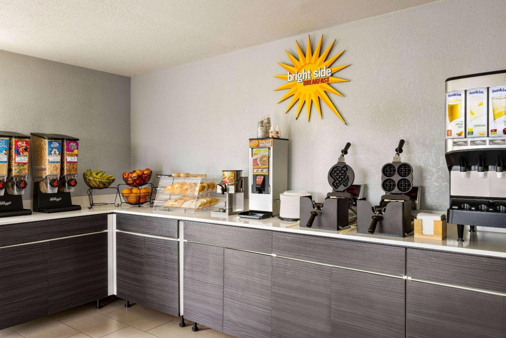 La Quinta Inn By Wyndham San Antonio Lackland Buitenkant foto